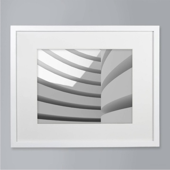 Threshold 16” x 20” to 11”x14” Single Picture Matted Gallery Frame White - New - Picture 1 of 7